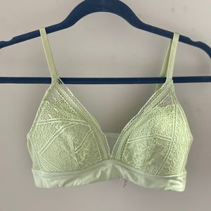 Auden lightly lined bralette size small